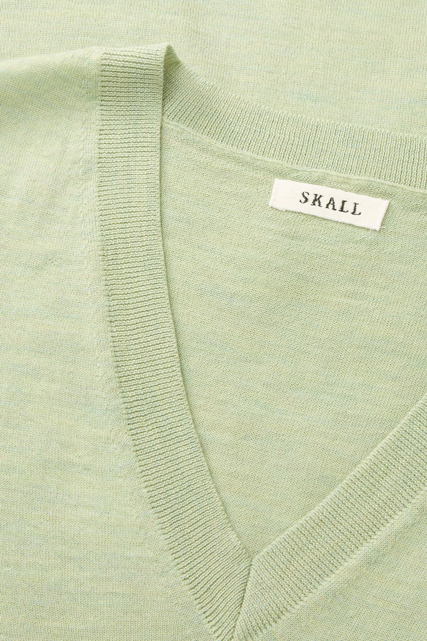 Skall Studio Amara v-neck vest Vest Light green mélange
