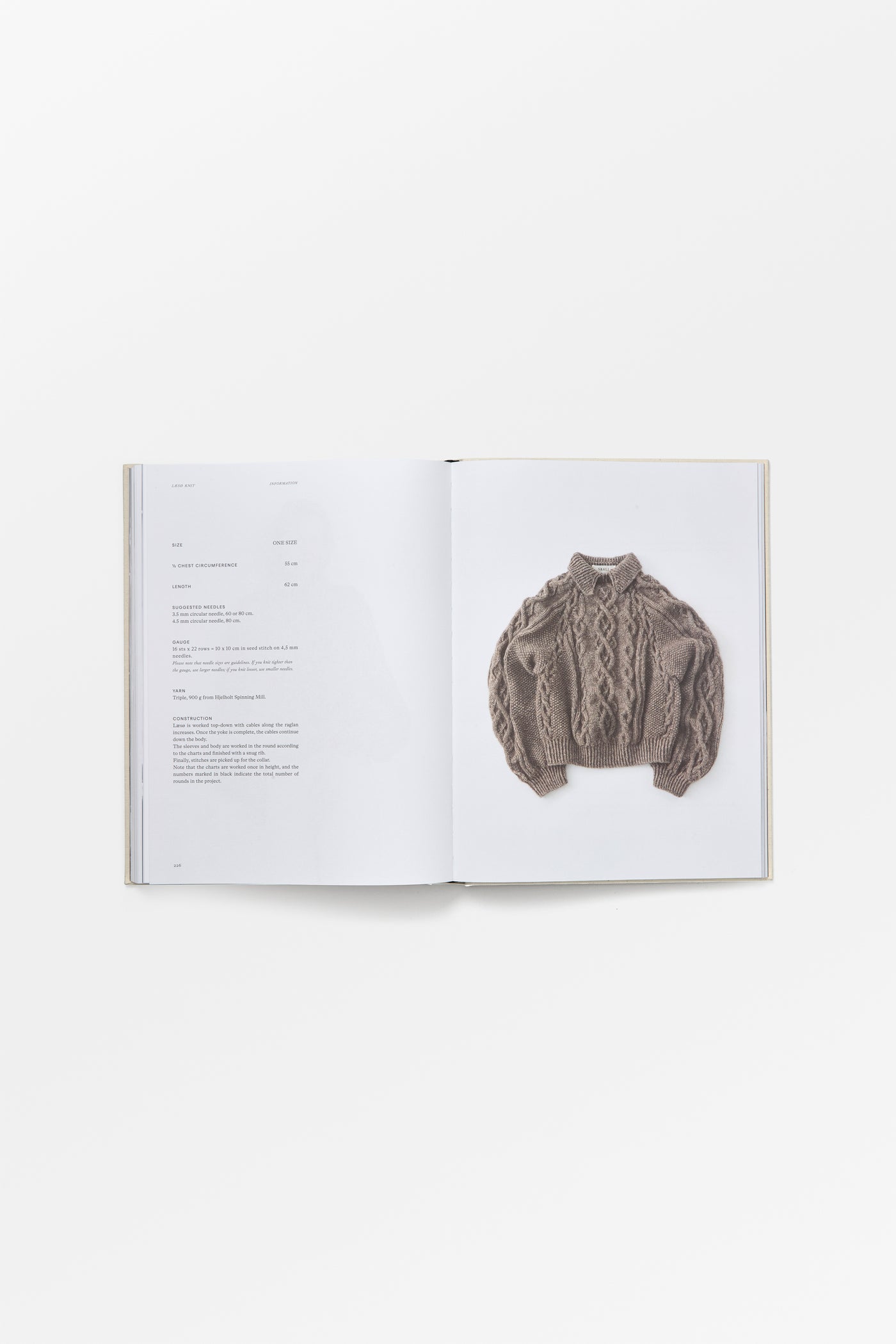 Skall Studio SKALL KNIT, book English Book English